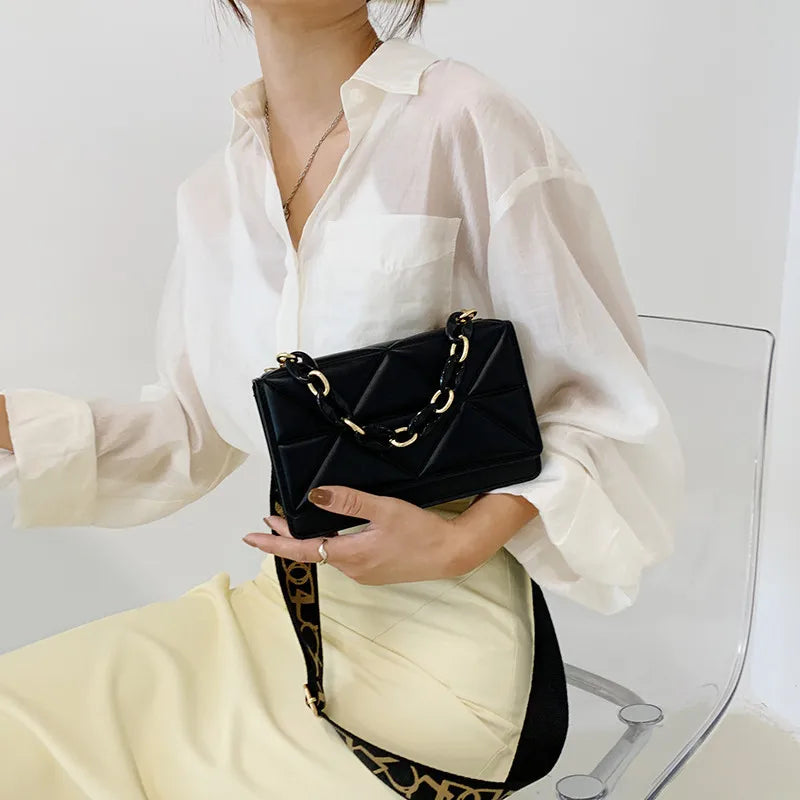 Chain Shoulder Messenger Crossbody Bag Wide Strap Small Square Bag