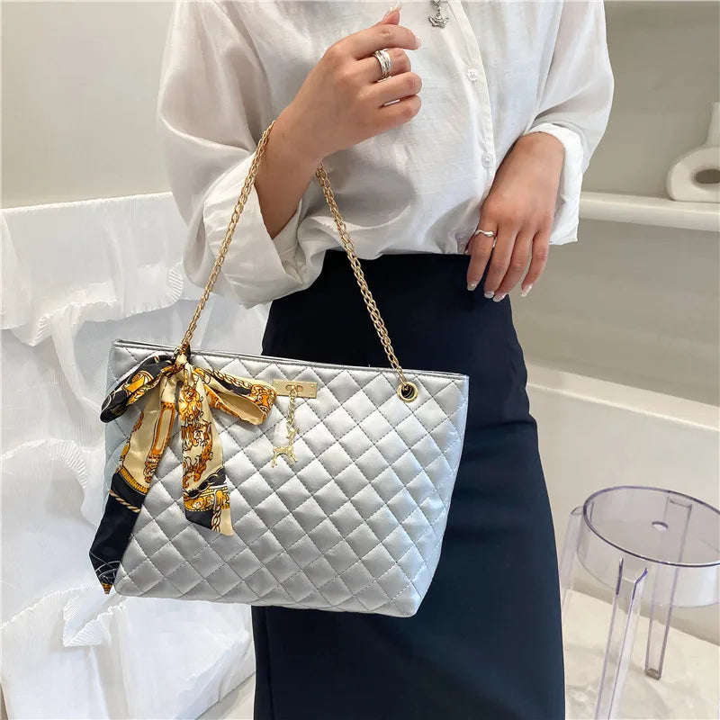 Embroidered Chain Bag Large-capacity Messenger Tote Bag