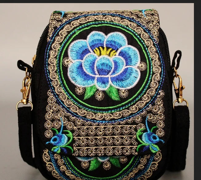 Vintage Chinese Style Embroidered Shoulder Bag for Women