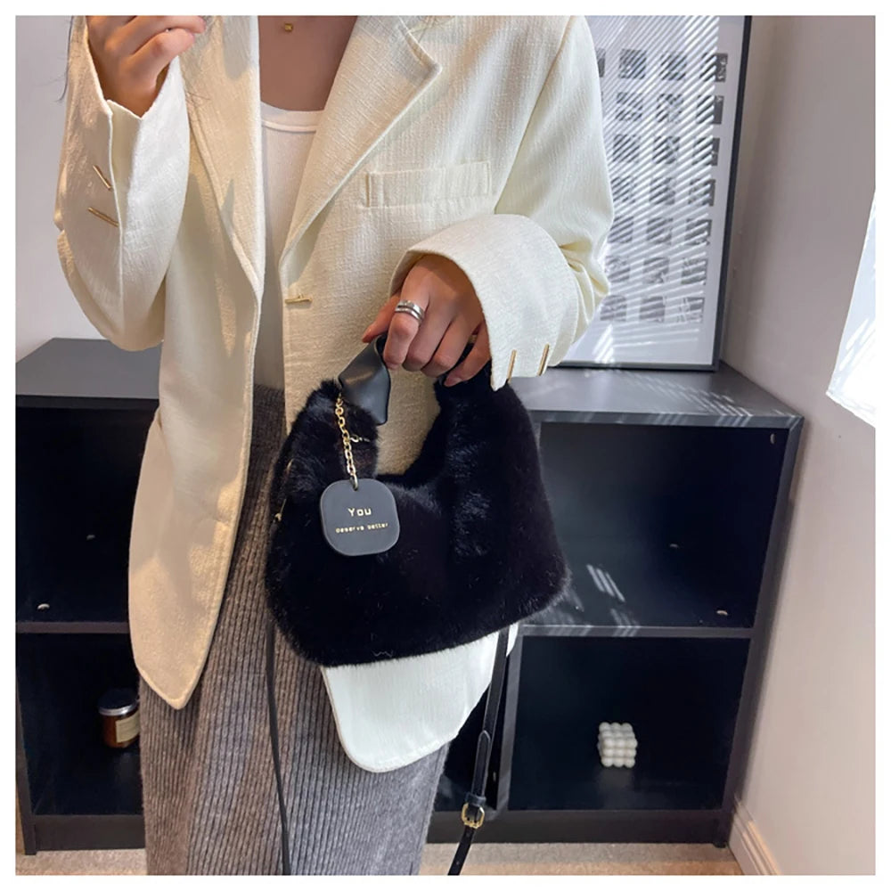 Women Faux Fur Crossbody Handbag Plush Shoulder Bag Zipper Lady's Messenger