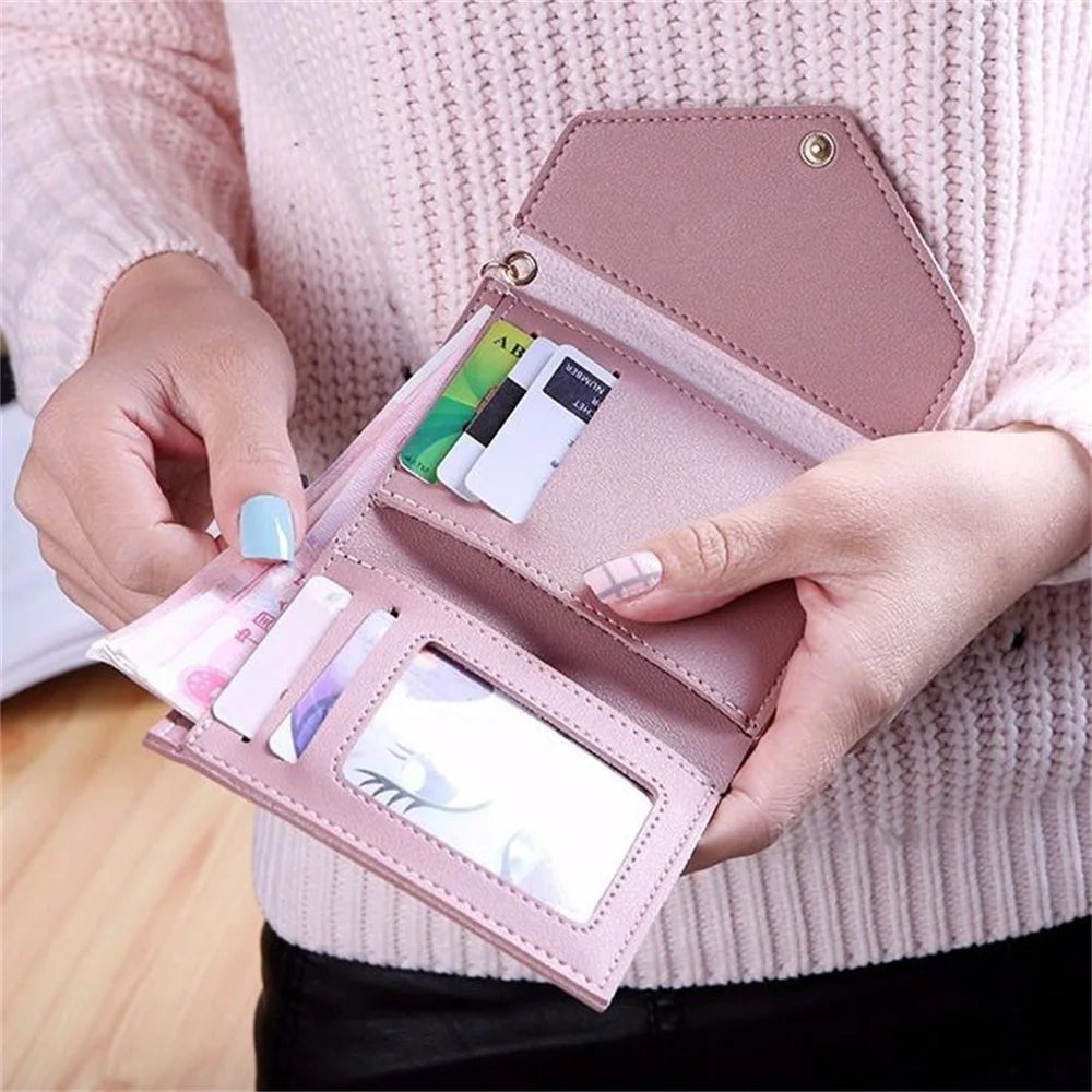 Lychee Pattern Heart-Shaped Pendant Wallet for Women