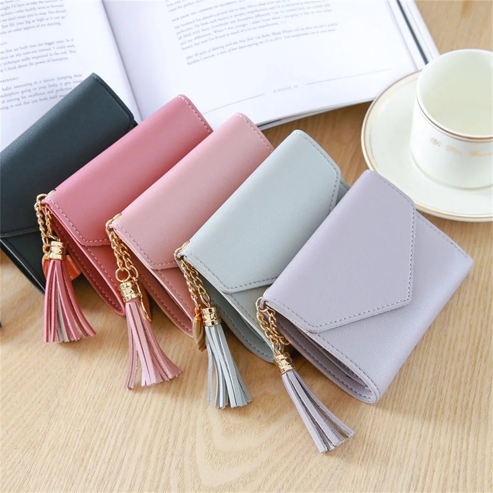Lychee Pattern Heart-Shaped Pendant Wallet for Women