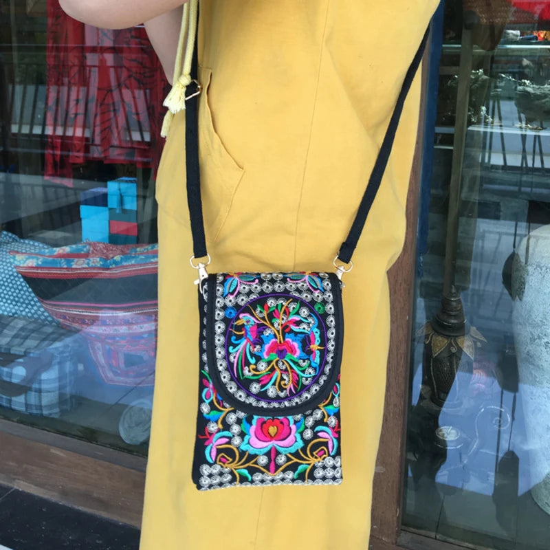Vintage Floral Embroidered Crossbody Bag Phone Bag
