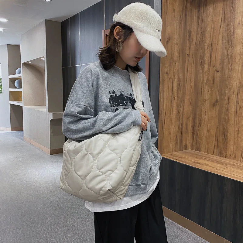 Women Large Totes Ins Style Ladies Shoulder Bag High Capacity Daily Handbag