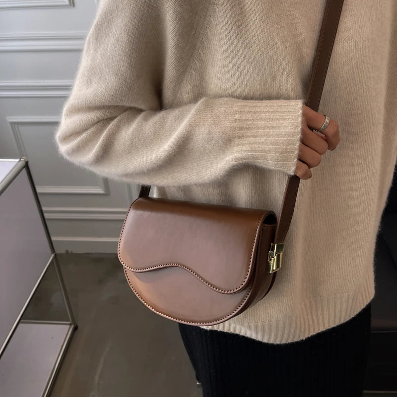 Vintage Leather Saddle Bag Crossbody Purse
