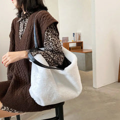 Women Soft Plush Handbags Faux Fur Solid Shopper Bags Winter Travel Bag