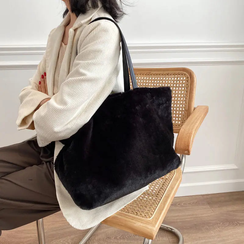 Women Soft Plush Handbags Faux Fur Solid Shopper Bags Winter Travel Bag