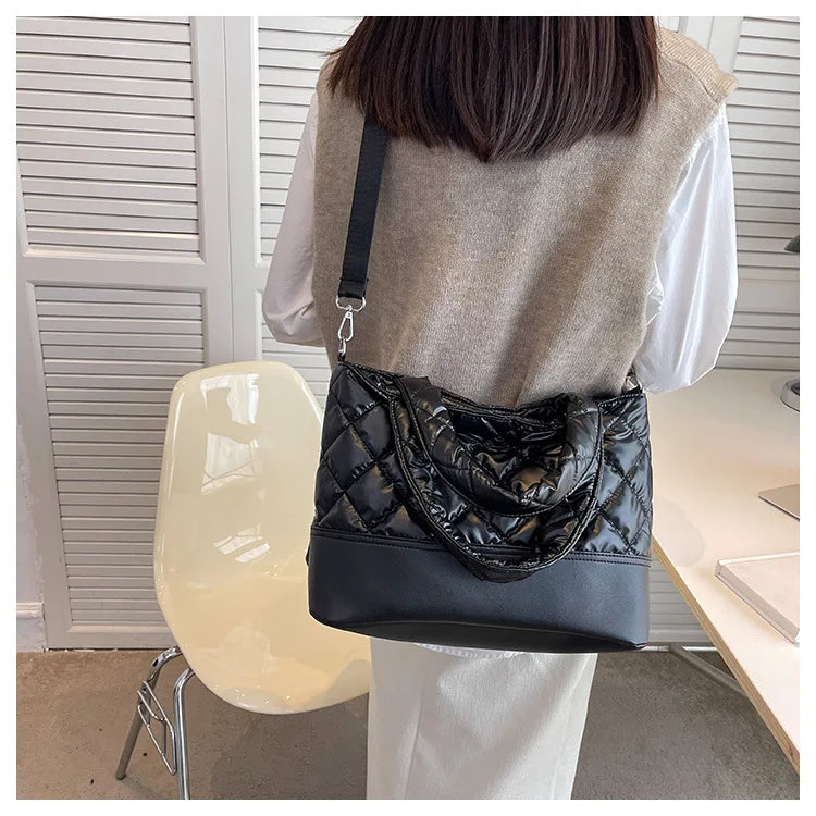 Women Top-Handle Bag Retro PU Splicing Quilted Winter Lattice Shoulder Bag