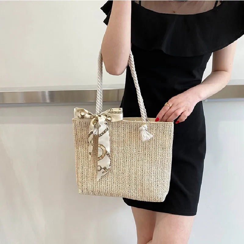 Women Straw Shoulder Bag Large Capacity Stylish Tote Handbag