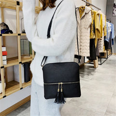 Tassel Crossbody Bag for Women European American Shoulder Zipper Bag