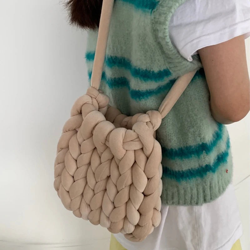 Women's Bucket Bag Coarse Line Hand Woven Messenger Casual Shoulder Soft Handbag