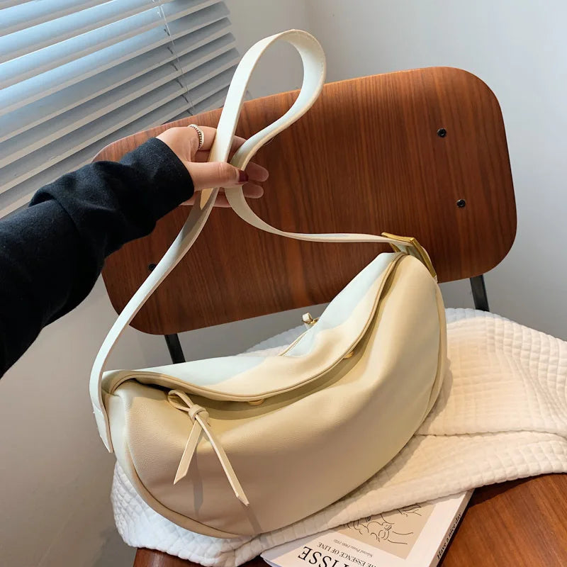 Women's Large Capacity Dumpling Messenger Shoulder Bag