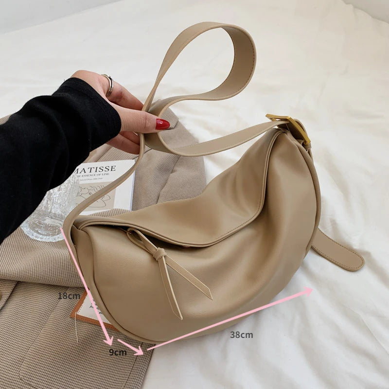 Women's Large Capacity Shoulder Bag Casual Dumpling Type