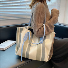 Women's Canvas Shoulder Bag High-capacity Tote with Magnetic Buckle