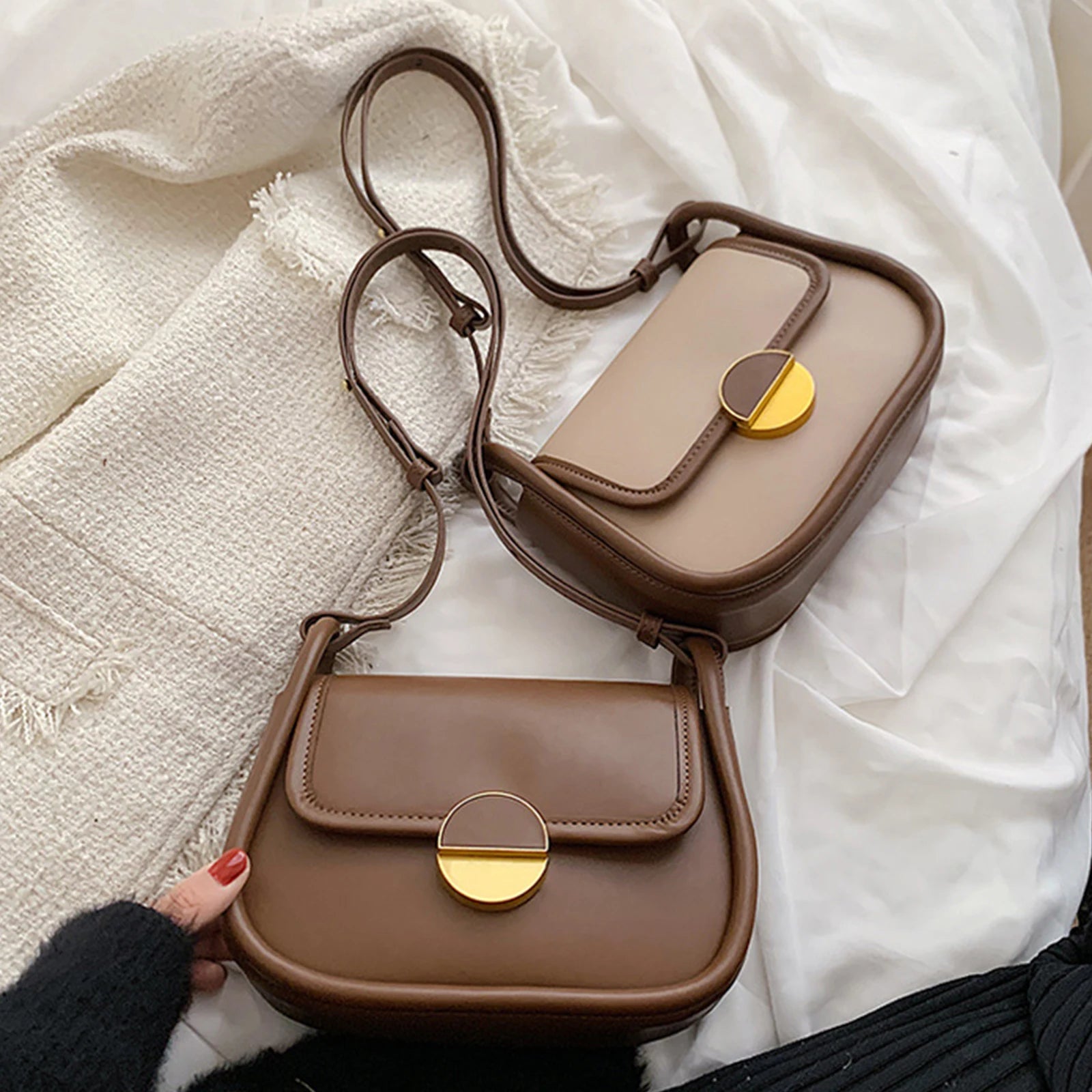 Women's Underarm Bag Plain Round Lock Flip Up