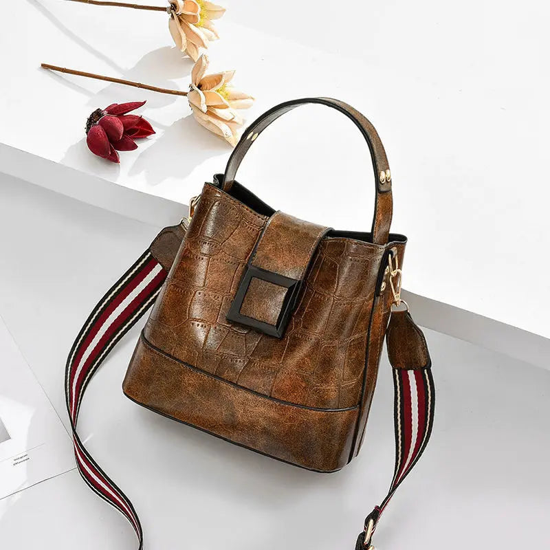 Women's PU Leather Solid Bucket Bag Retro Shoulder Embossed Stone Pattern