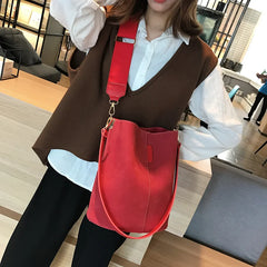 Women's Pu Bucket Bag Wide Shoulder Belt Handbag
