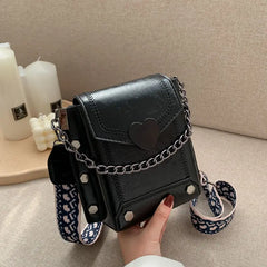 Young Girl Heart Chains Messenger Bags PU Leather Shoulder Bags Single Crossbody