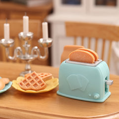 Dollhouse Bread Maker for Kitchen Scene