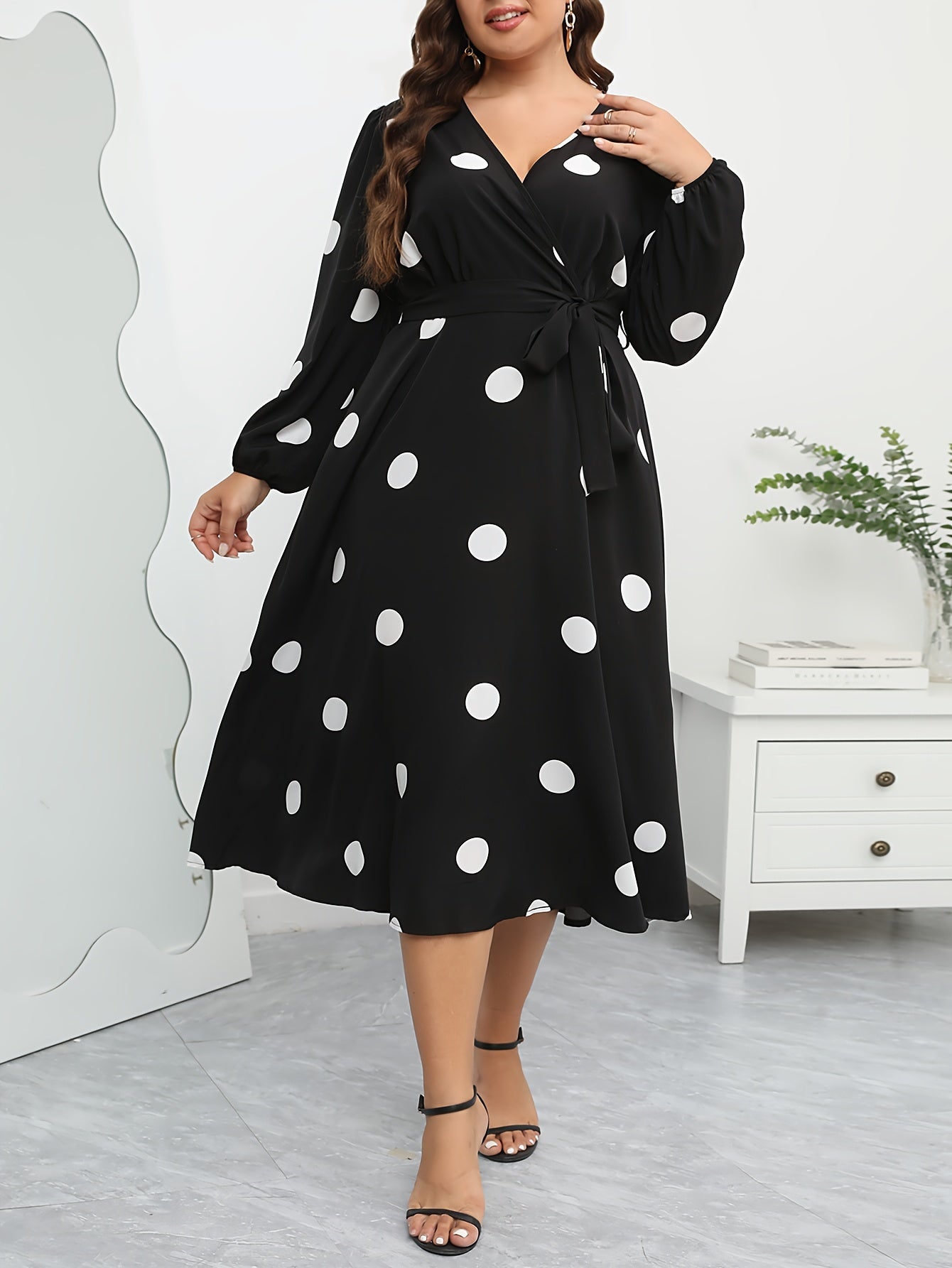  Polka Dot Lantern Sleeve Midi Dress
