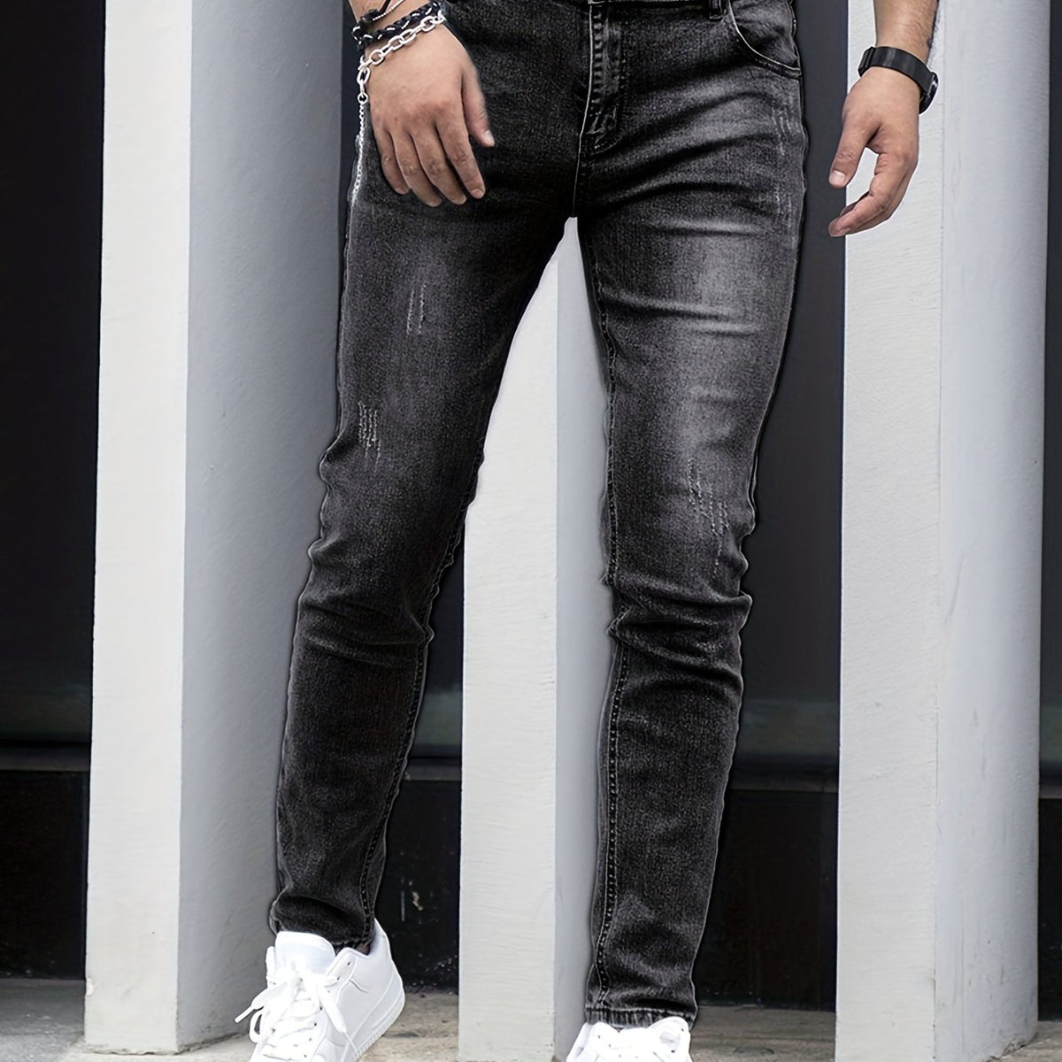 Men's Distressed Slim Fit Jeans