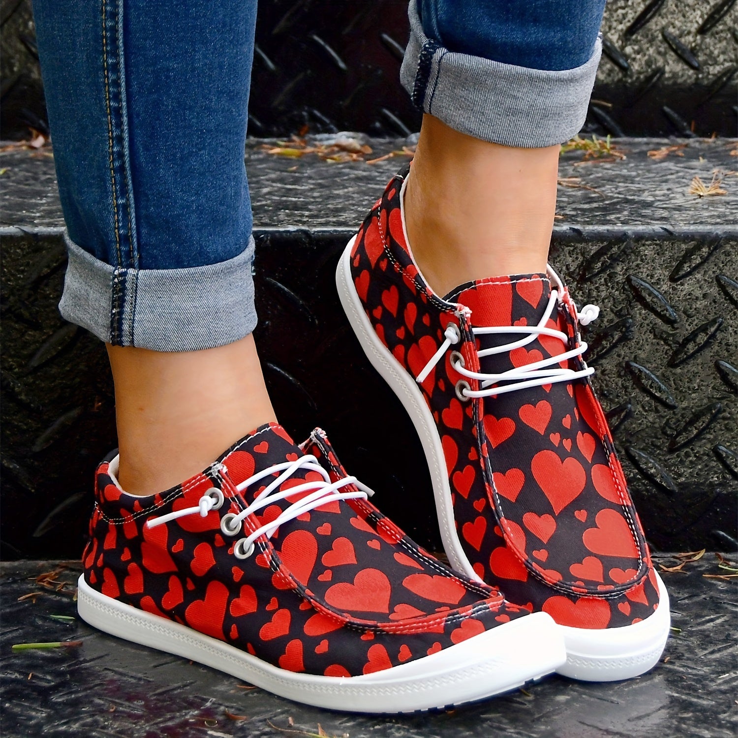 Women's Red Love Couple Flat Sports Sneakers Lightweight Non Slip Shoes