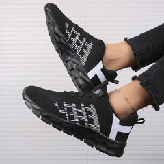 Breathable Flying Woven Running Shoes Wear Resistant Non Slip Sneakers