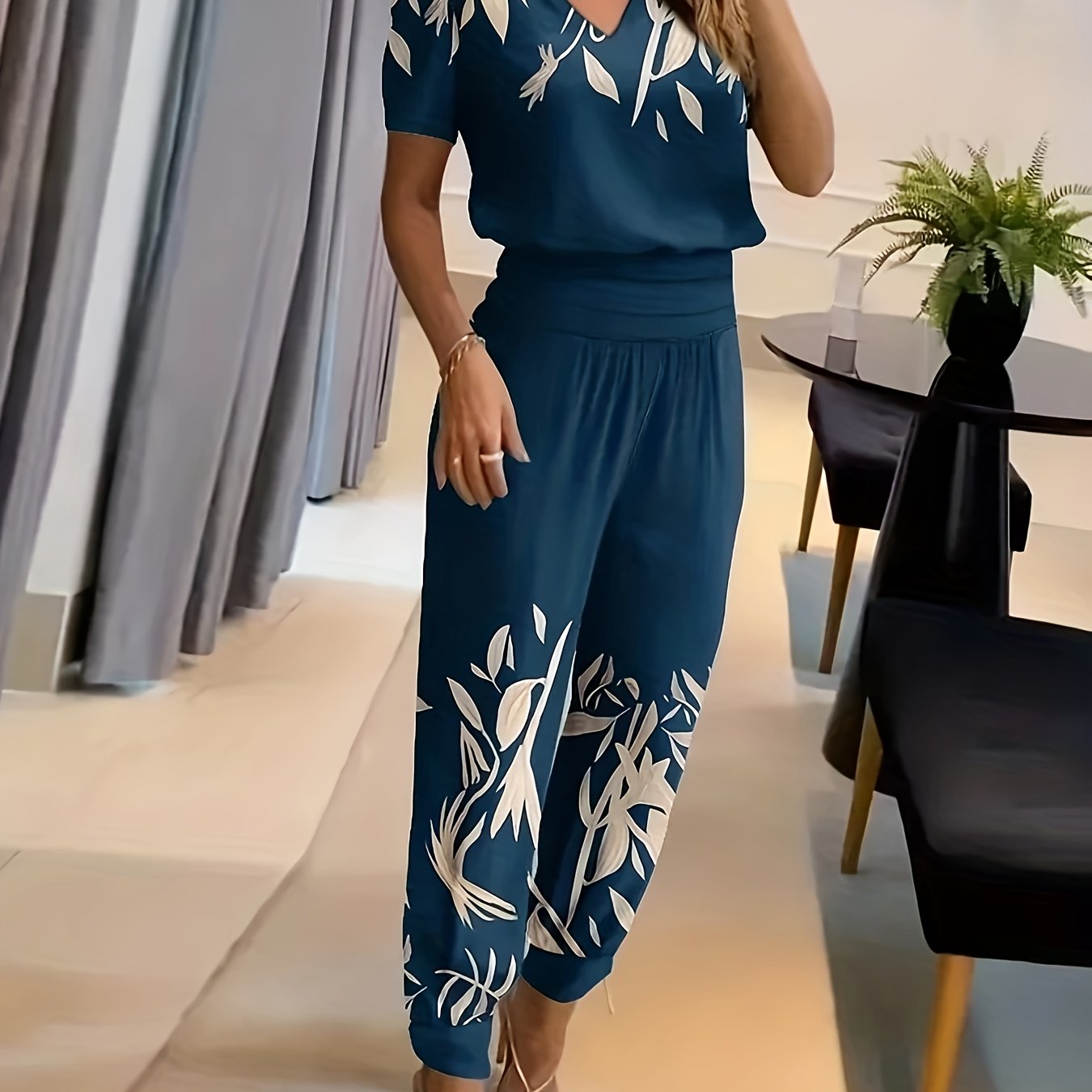  Leaf Print Top & Pants Outfits Set Women's Plus Two Piece Set