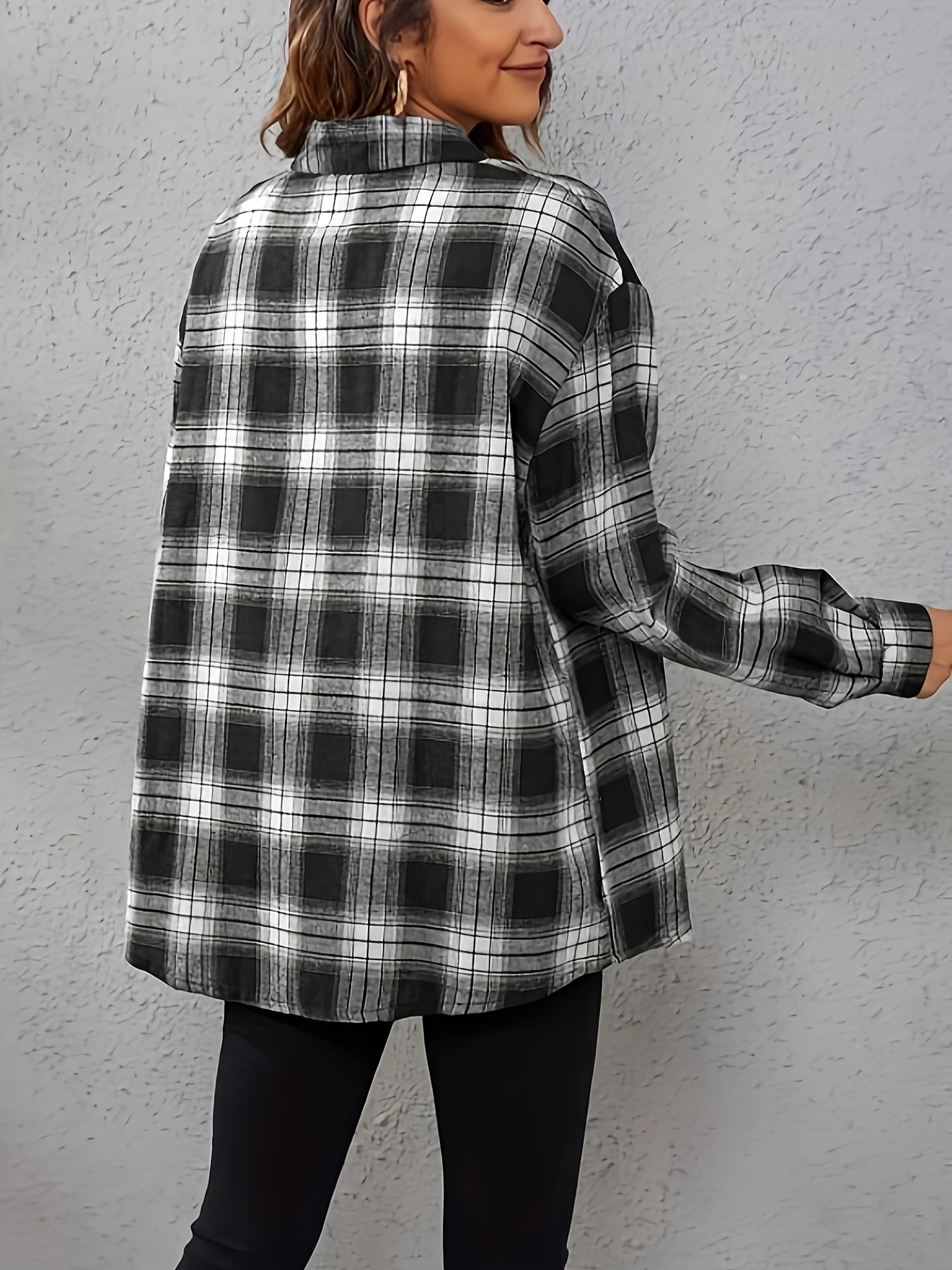  Plaid Button-Up Blouse