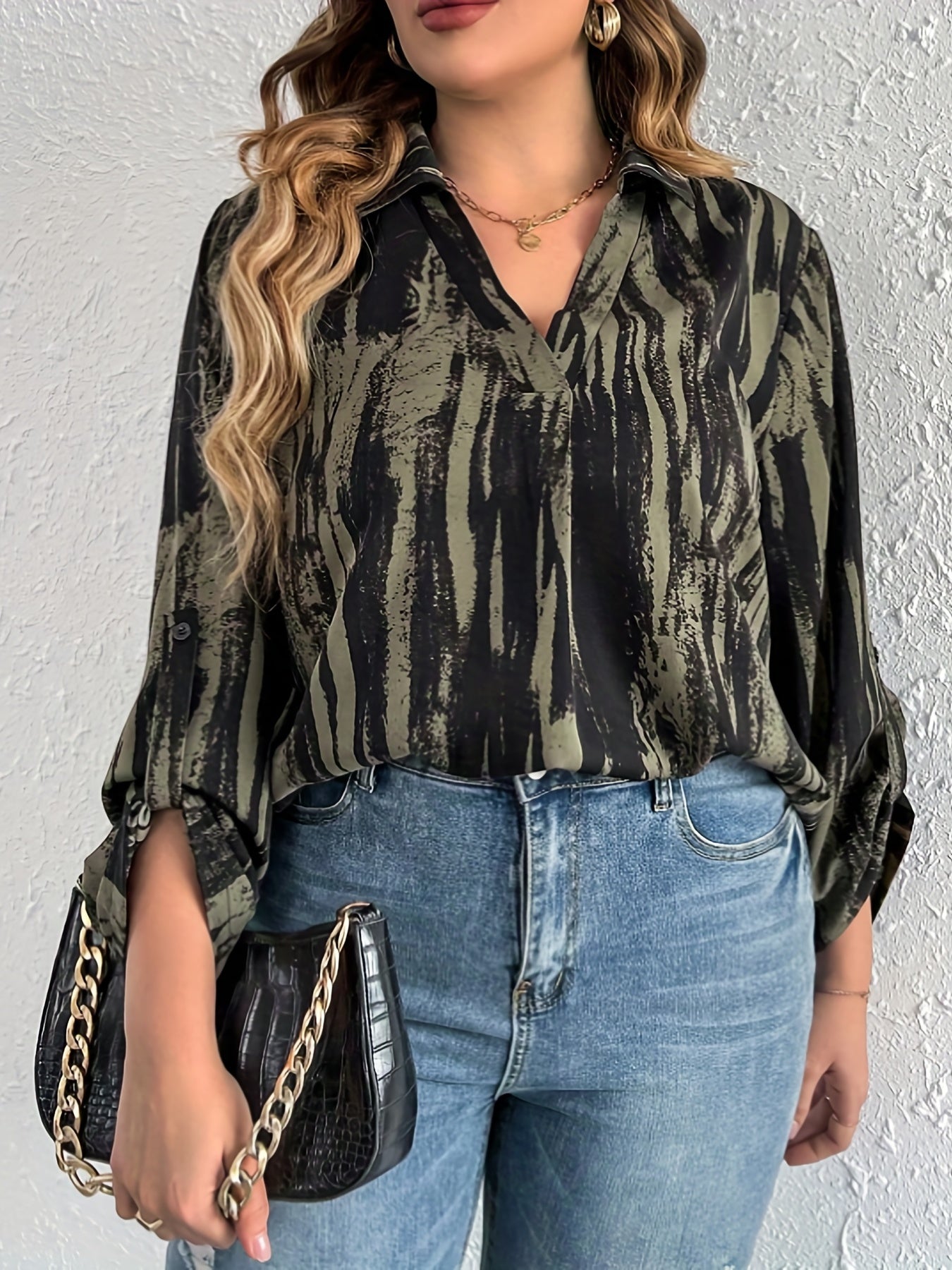  Stripe Print V-Neck Blouse