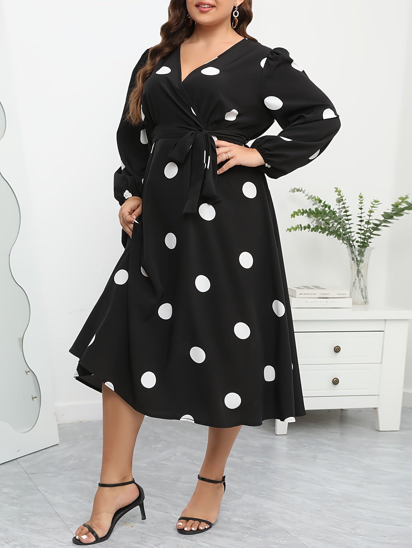  Polka Dot Lantern Sleeve Midi Dress