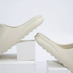 Men's Cloud Slides Pillow Slippers Lightweight Open toe Shoes For Indoor Outdoor