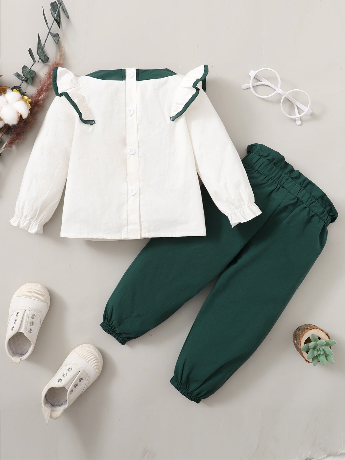 2pcs Girls Ruffled Top & Trousers Set