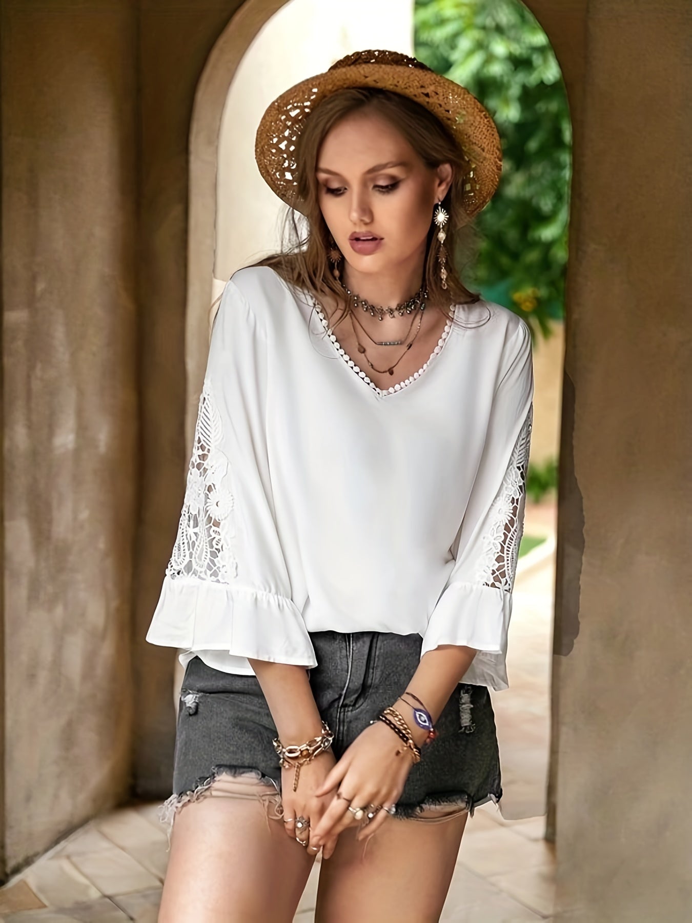  Casual Blouse Women's Plus Solid Contrast Lace Bell Sleeve V Neck Top
