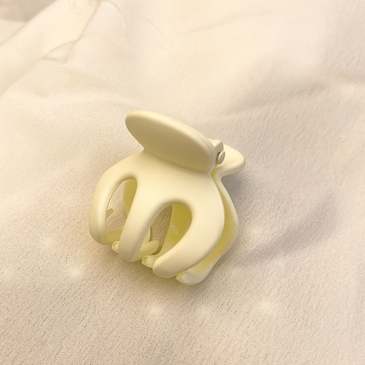 Matte Solid Hair Claw Clip Non Slip Strong Hold Grip Hair Jaw Clip