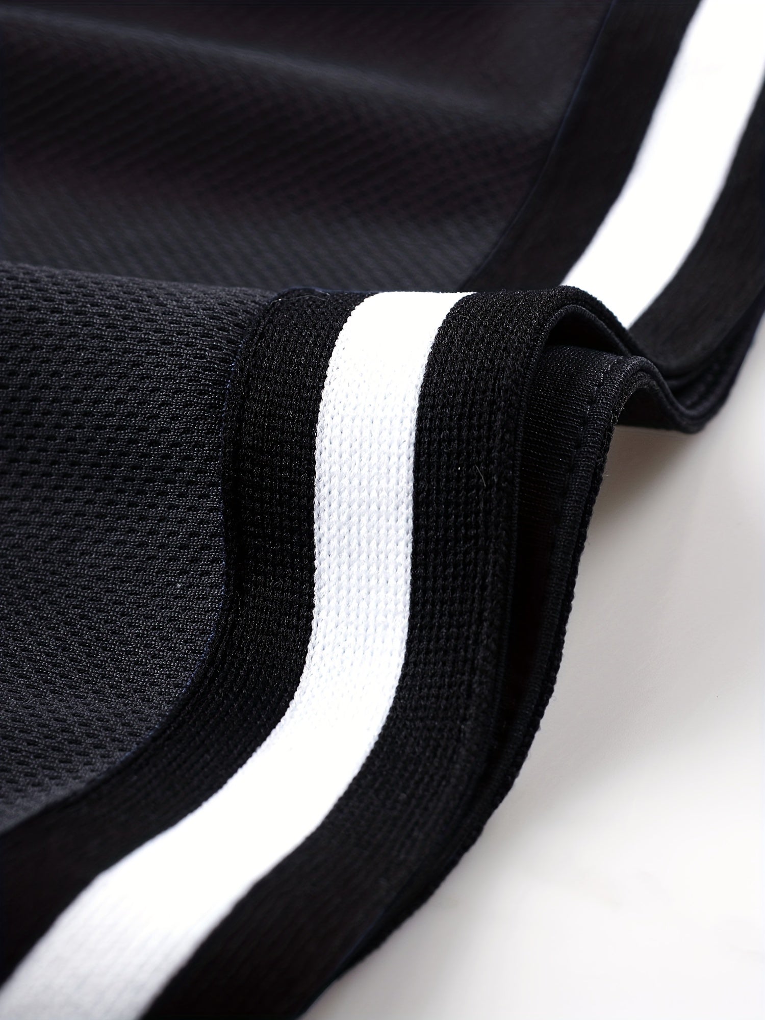 Men's Sports Shorts - Fast Drying & Summer Training Ready