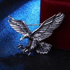 Vintage Eagle Brooch Men's Domineering Animal Pin Rhinestone Wings Chain Brooch