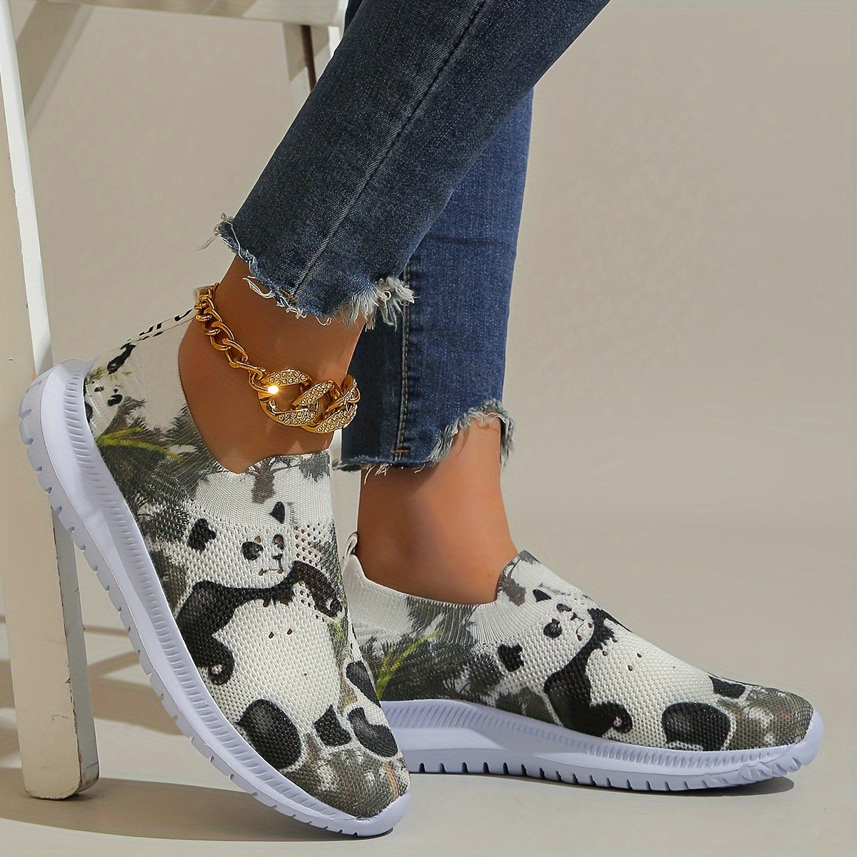 Panda Print Lightweight Breathable Mesh Running Shoes