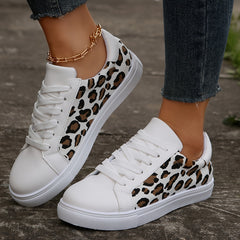 Leopard Print Faux Leather Non Slip Skate Shoes Flat Comfortable Wear Resistance