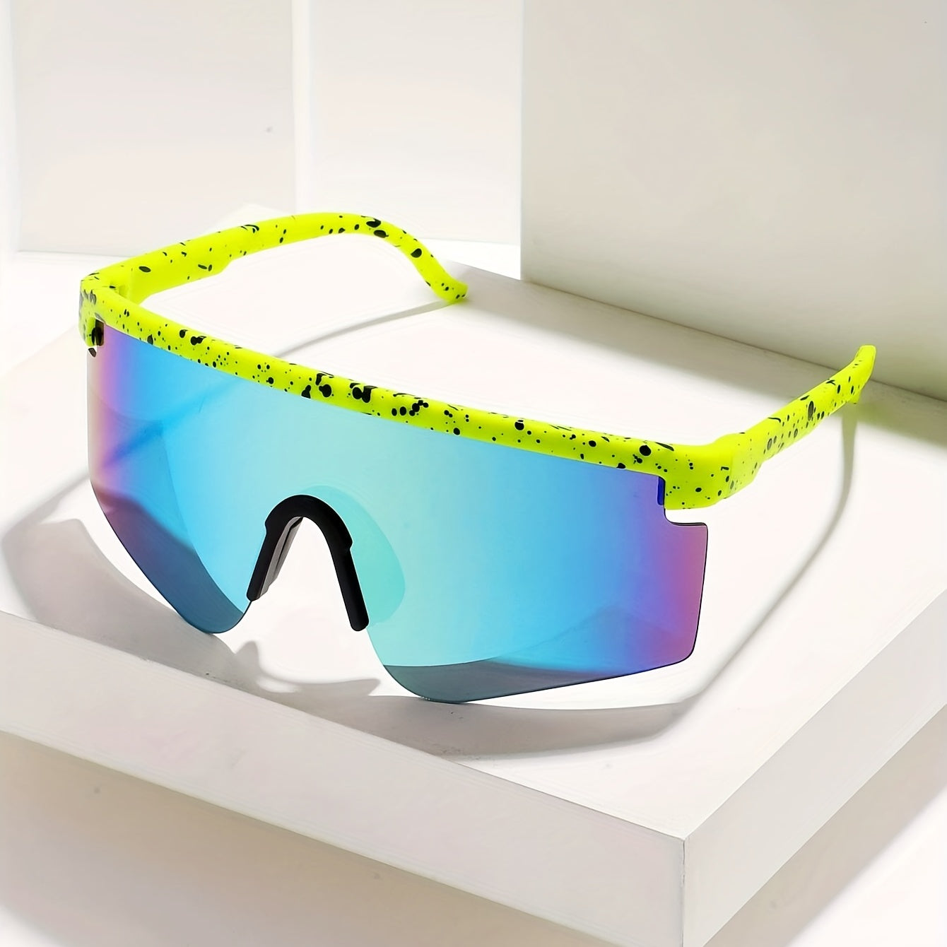 Men's Tinted Lens Cycling Sunglasses for Outdoor Sports