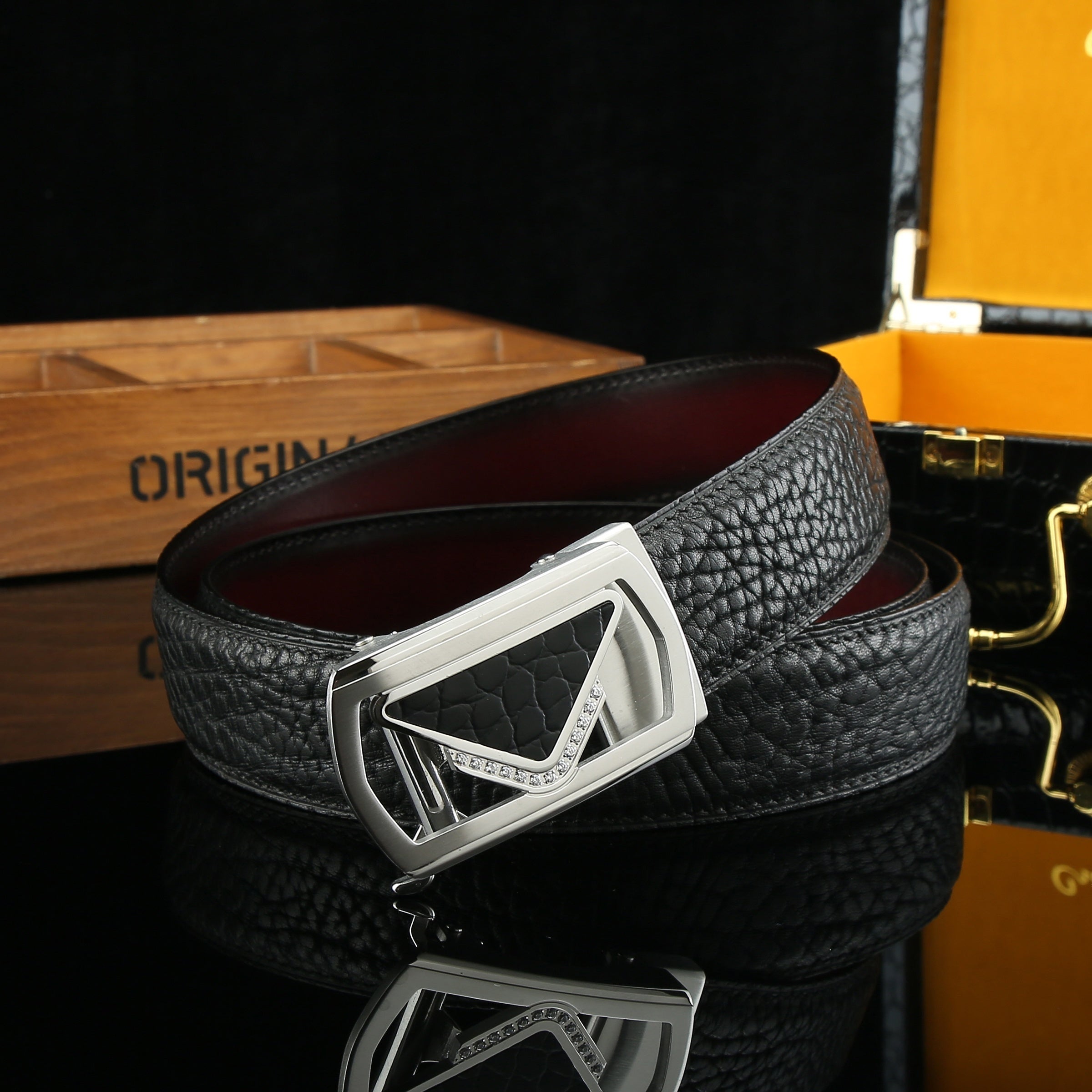 Men's Wild Style Hollow Buckle Belt 304 Stainless Steel Triangle