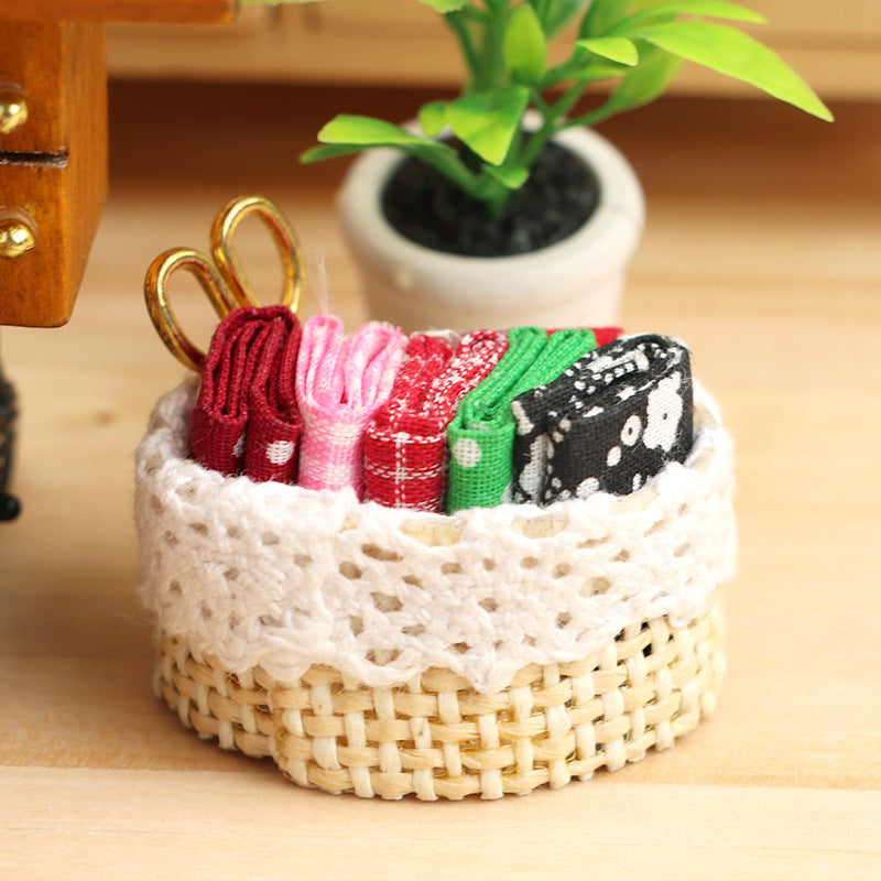 Mini Simulation Needle & Thread Basket Antique Decor