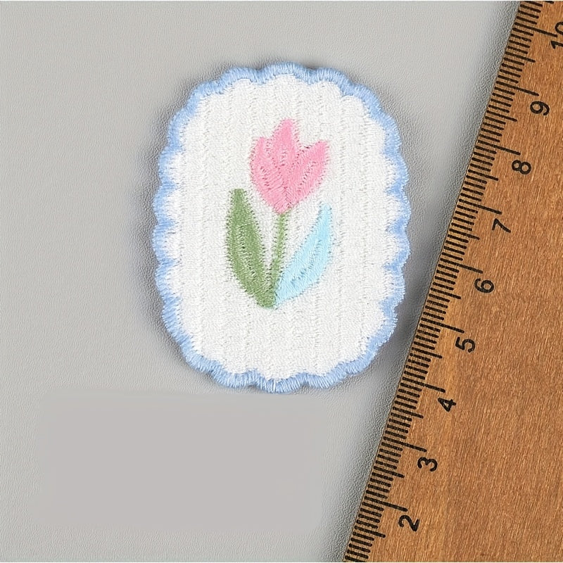 Tulip Woven Table Mat for Dollhouses - Floral Heart Patterns