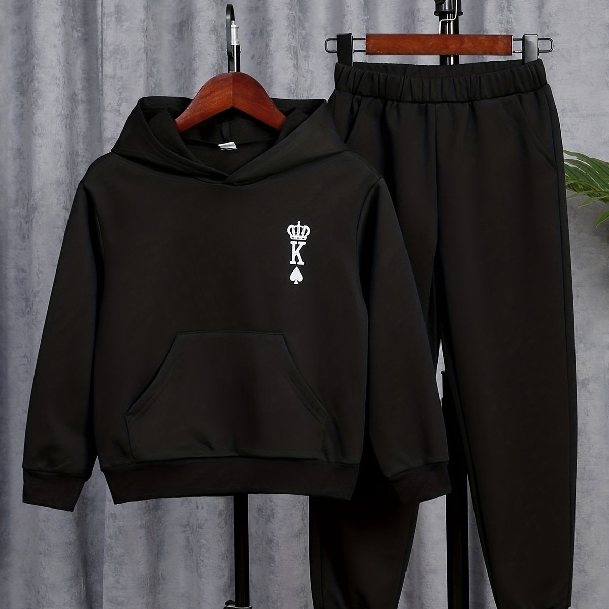 Poker K Pattern Boy's 2pcs Hoodie & Solid Sweatpants Set