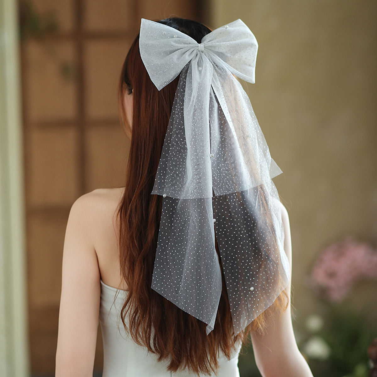 Bridal Hair Bow with Flowing Mesh Veil Wedding Prom Hair Accessory