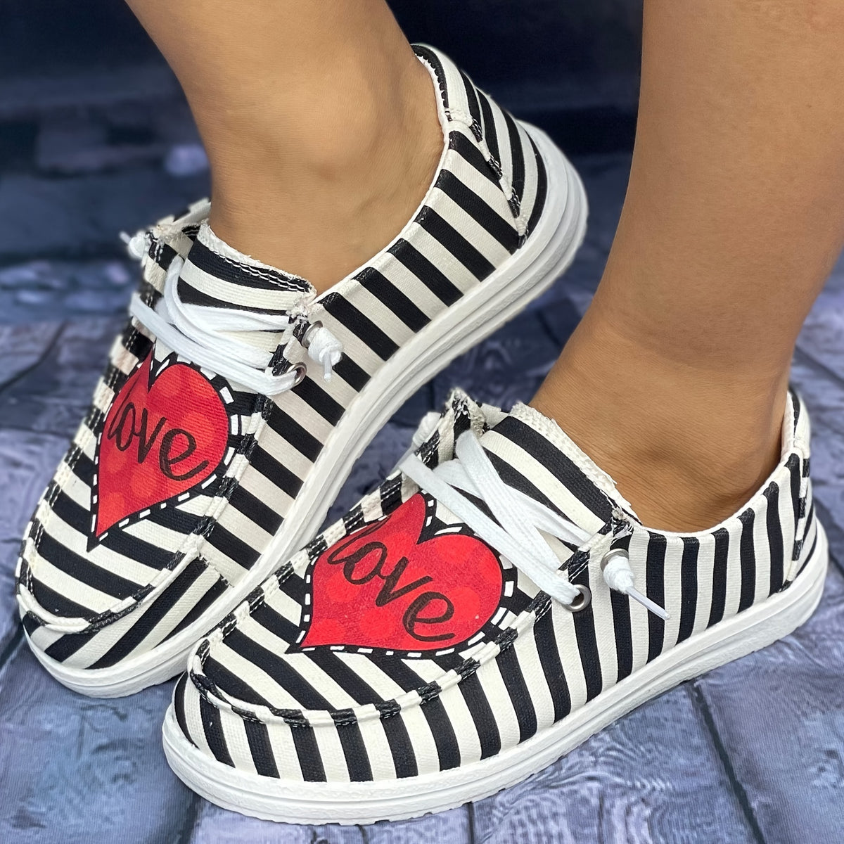 Women's Striped & Red Heart Pattern Boat Shoes