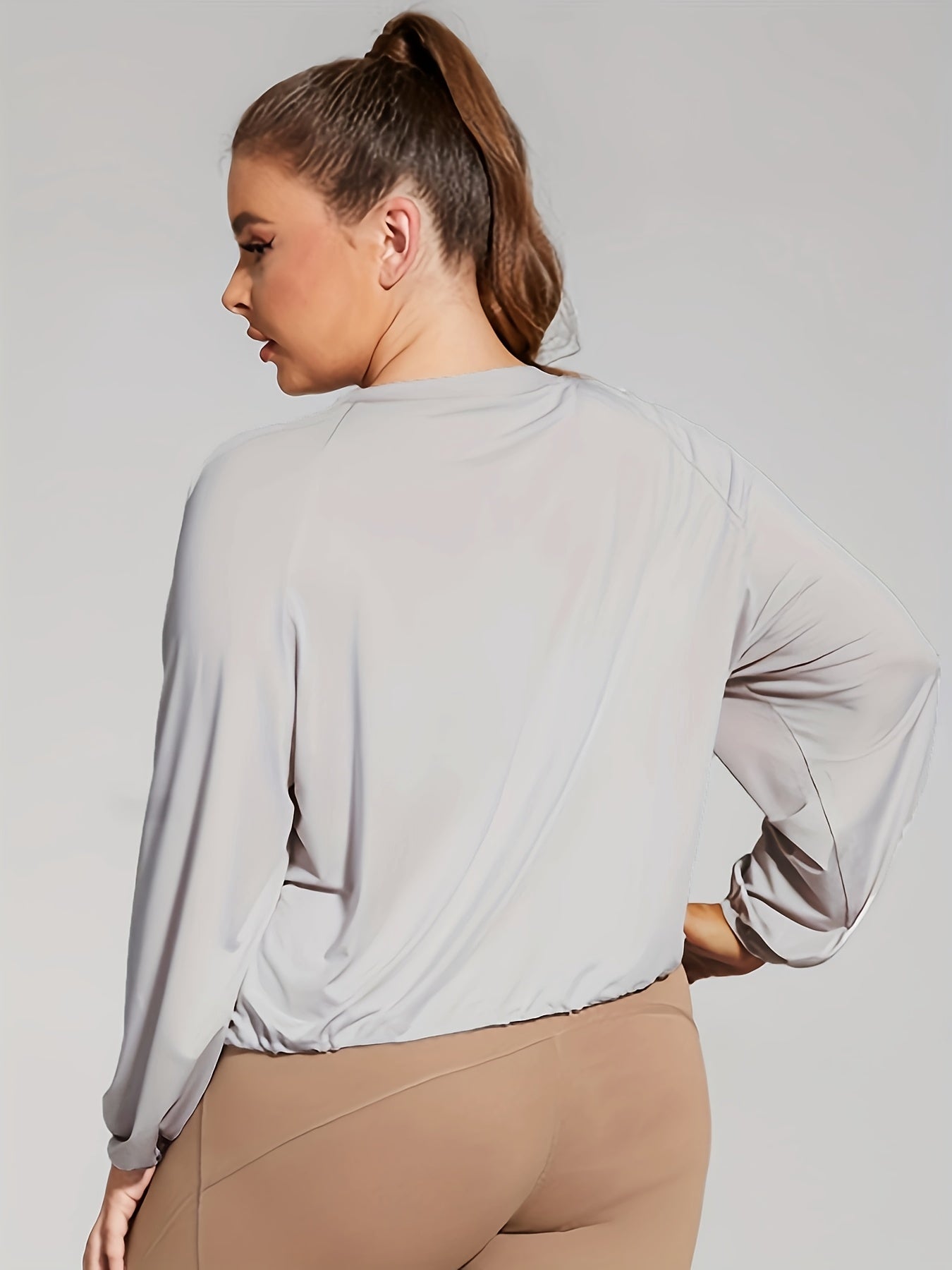 Women's Plus Size Long Sleeve Fitness Top With Pockets