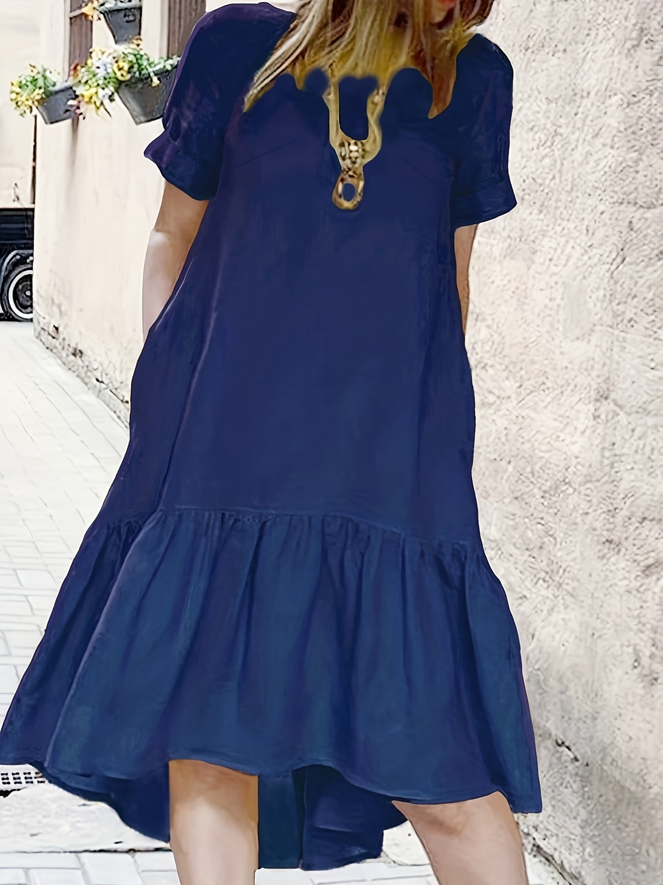  Solid Round Neck Smock Dress With Pockets
