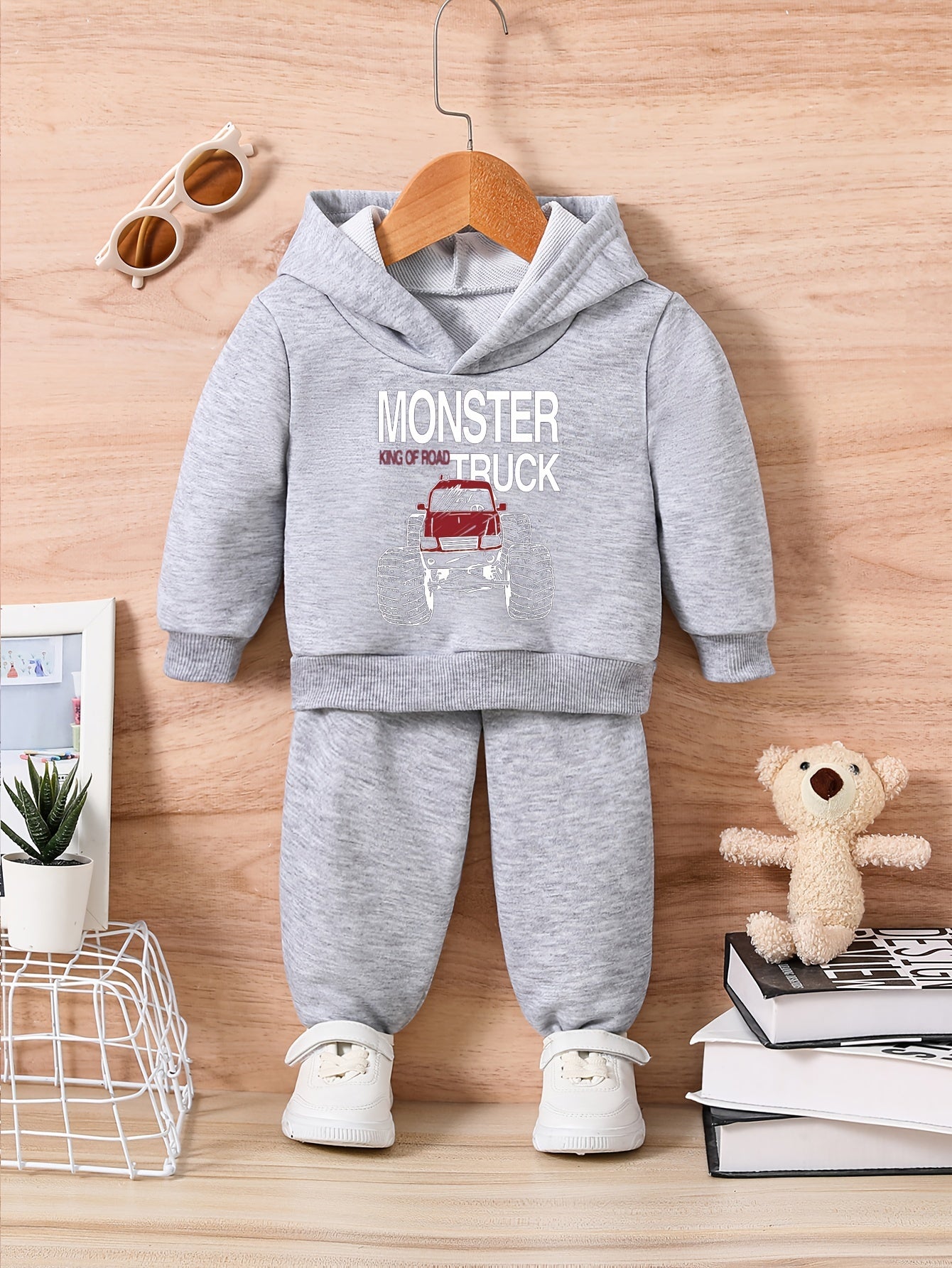 Baby Truck & Letter Print Sweatshirt Trousers Set