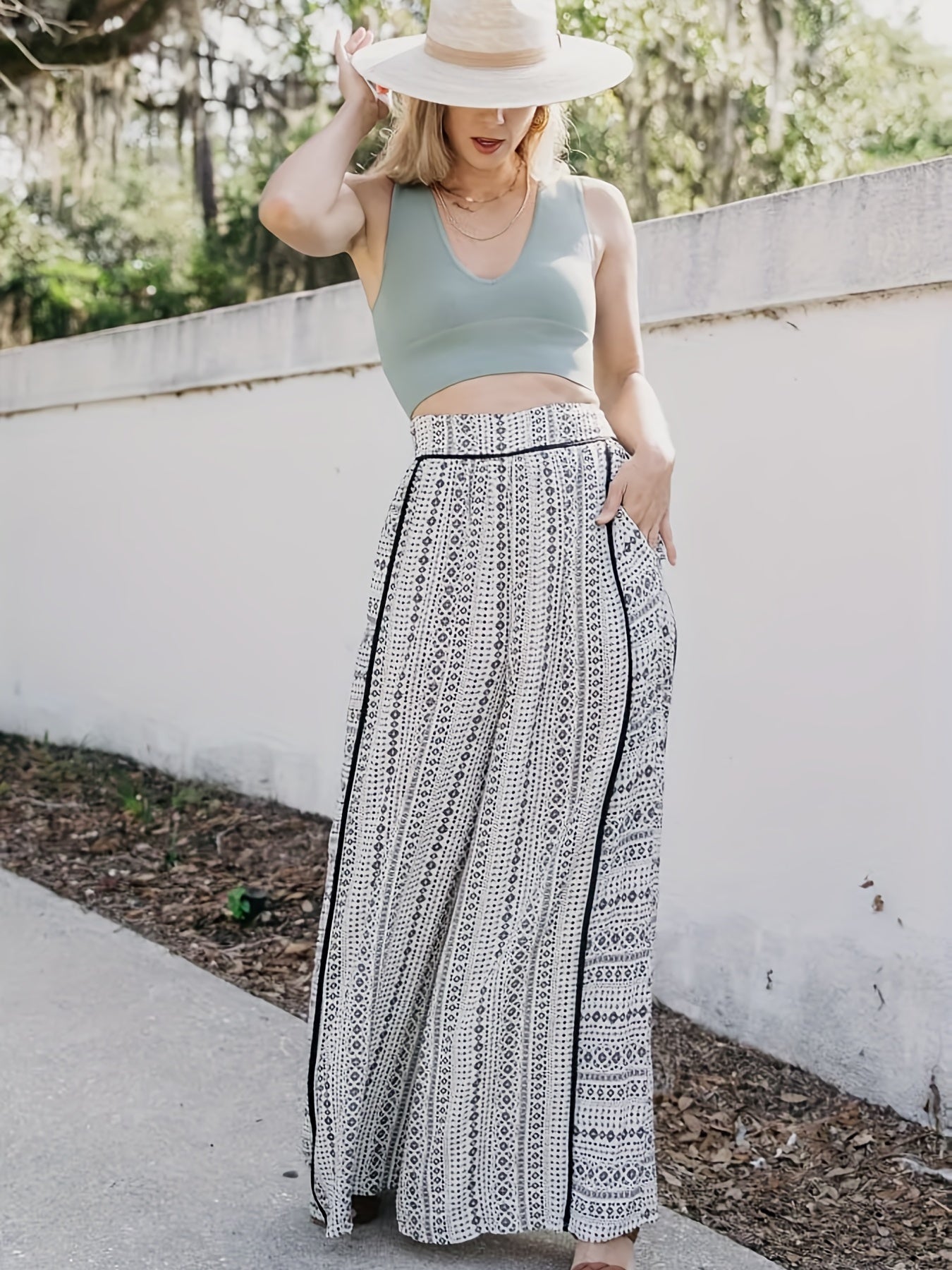  Wide Leg Geometric Print Pants with Pockets